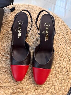Chanel 26S Blazy Dark Brown Red Slingback 38 C